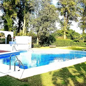 Apartamento Con Vistas Al Campo De Golf Y Piscina Apartamento Fuengirola